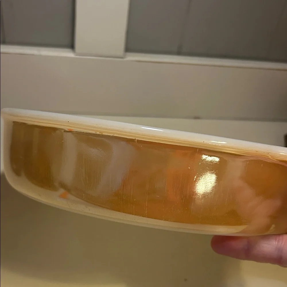 Vgt Anchor Hocking Fire King peach lustre round casserole dish. - Picture 6 of 7